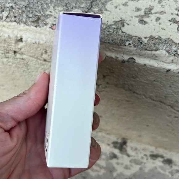 New Liz perfume - Picture 3 of 14